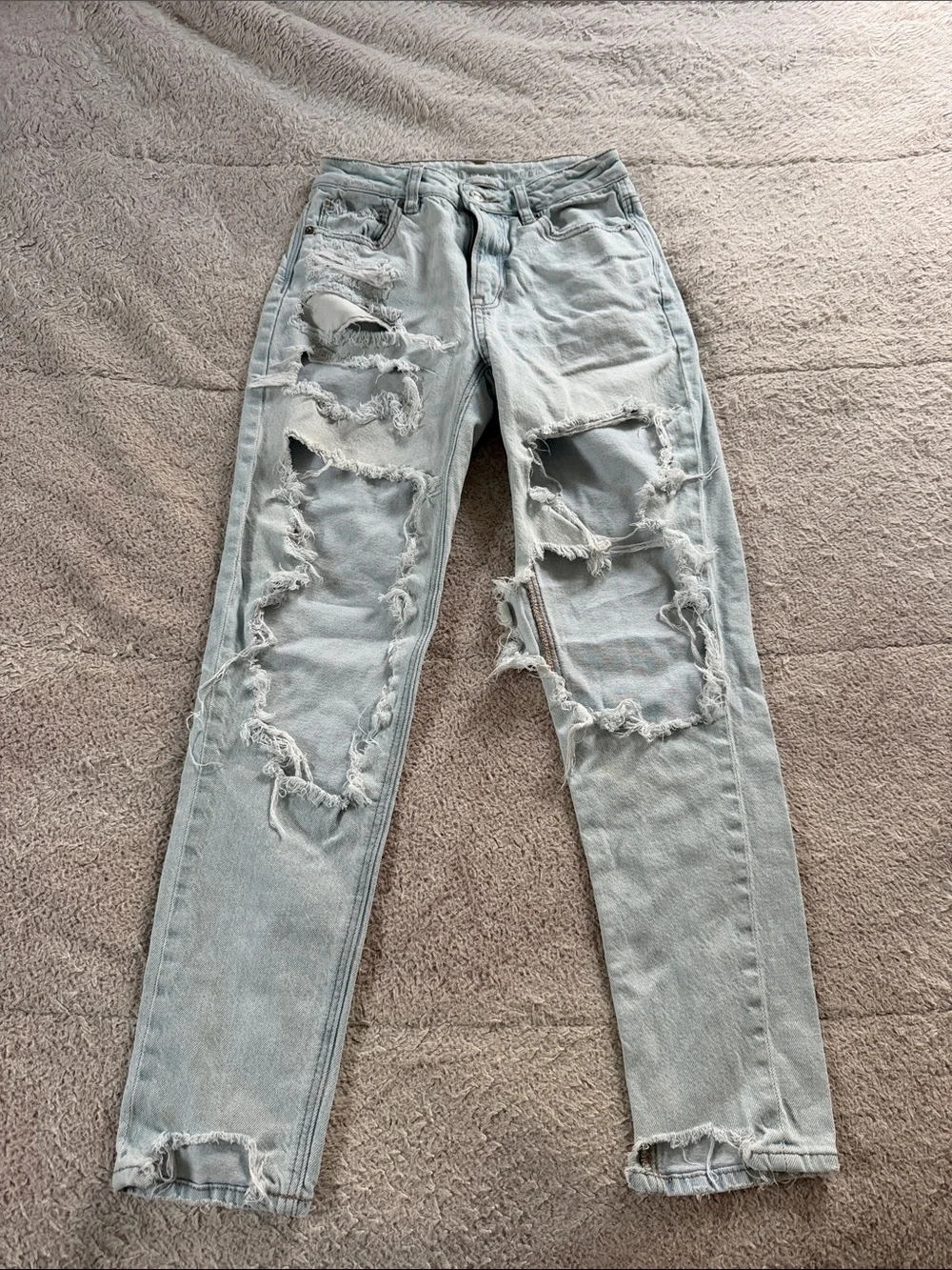 Women’s American Eagle Outfitters Light Blue Distressed Skinny Jeans
